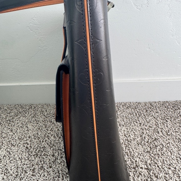 LV Tote Bag - Picture 3 of 8